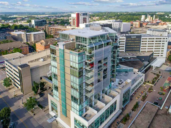 221 E College St APT 809, Iowa City, IA 52240