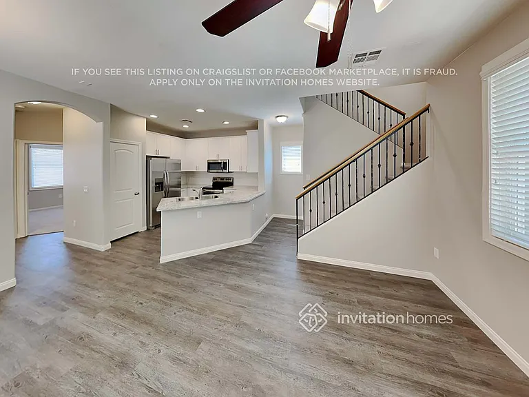 4069 E Windsor Dr — Photo 8