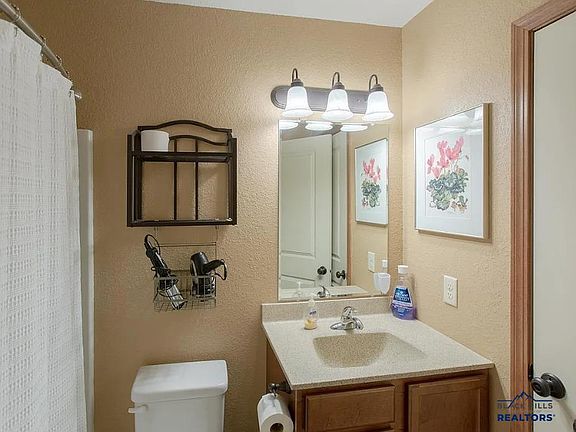 5th image of 108 Maxwell Dr