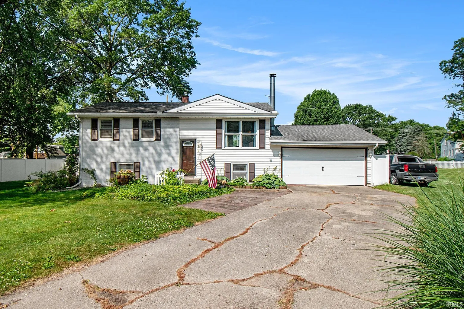 57786 Appletree Ln photo 1