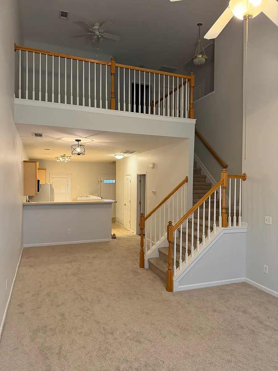 Building Photo - 2414 Suwanee Pointe Dr