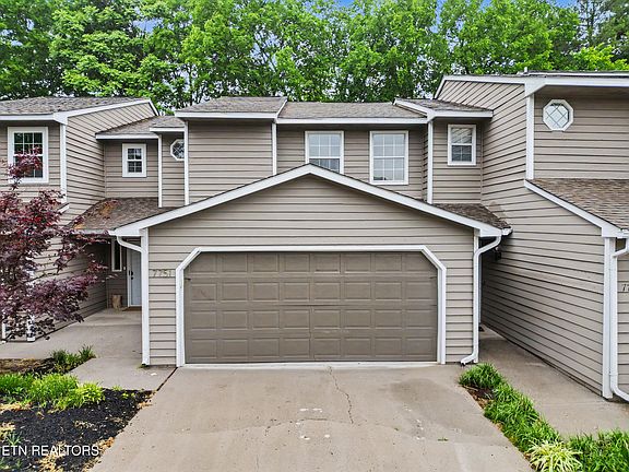 2nd image of 7751 Village Dr