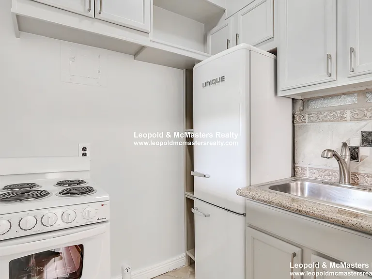 64 Winchester St #1 — Photo 3