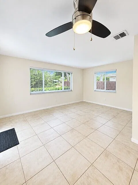 Multi Family Unit — Photo 4