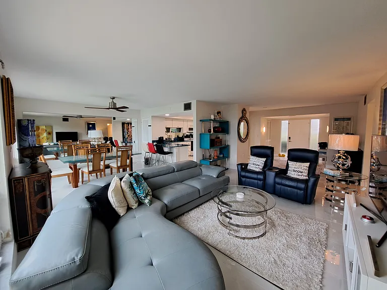 1 Colony Point Dr — Photo 10
