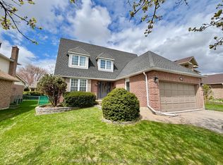 168 Willow Ln, Newmarket, ON L3Y 4J3