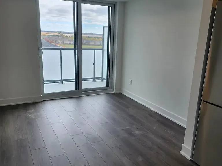 2545 Simcoe St N #820 — Photo 3