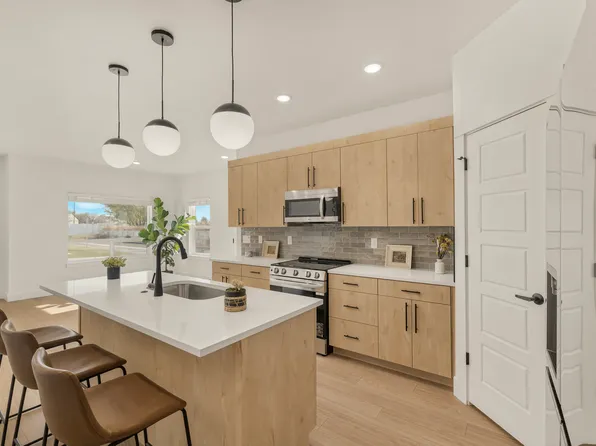 1281 Meadow Edge Ct, Idaho Falls, ID 83402