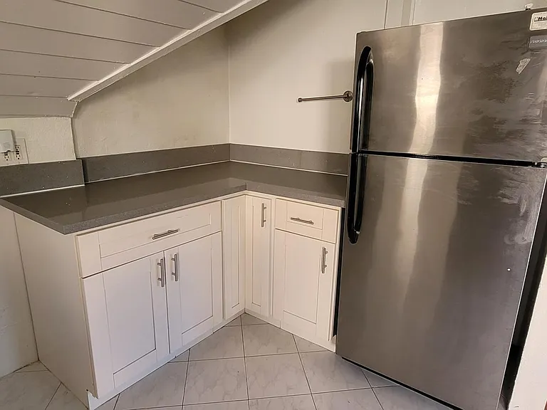 5826 Willoughby Ave #3 — Photo 4