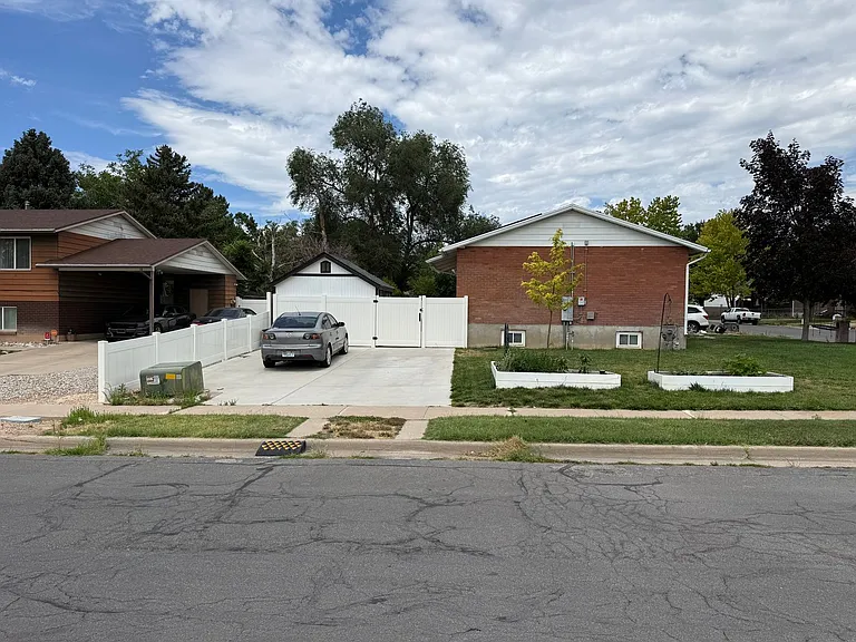 1159 N 250 E — Photo 12