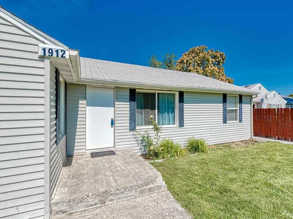 1912 W 6th Ave, Kennewick, WA 99336