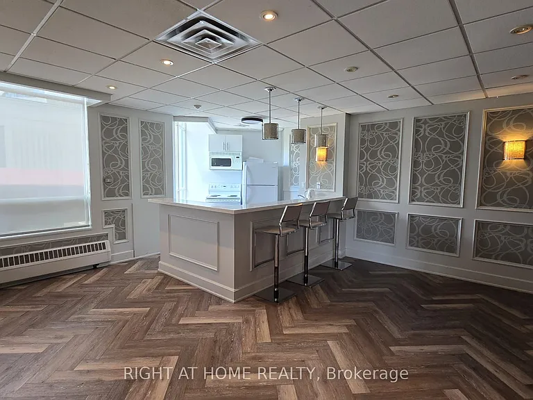 550 Webb Dr #914 — Photo 37