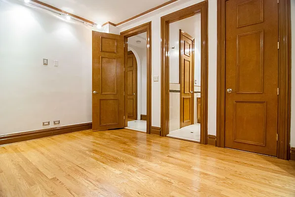 Rented by WAM Partners - William Moses Co. | media 60