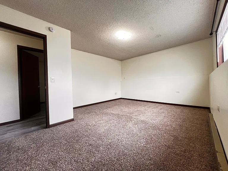 13315-13317 E 26th Ave — Photo 9