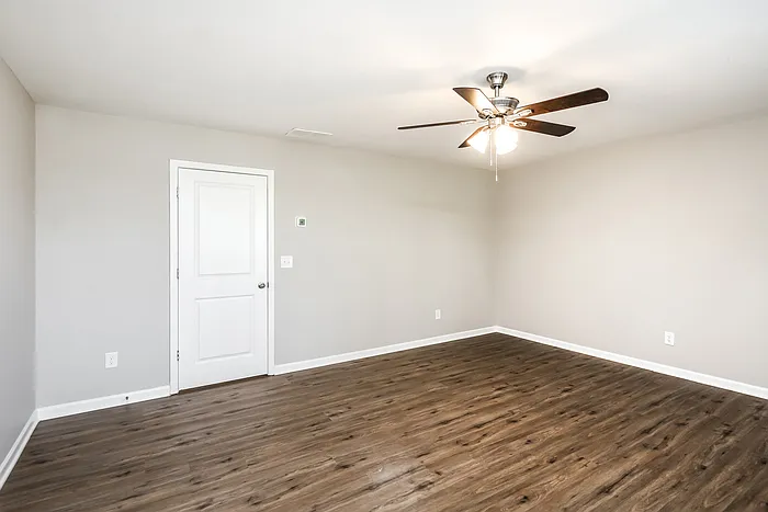 307 Alexander Ln — Photo 11