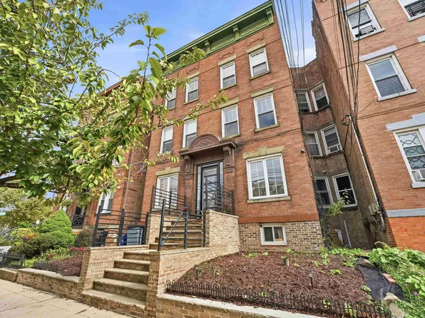 270 Hancock Avenue image 1 of 37