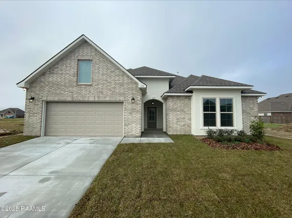 315 Hidden Meadows Dr, Lafayette, LA 70506