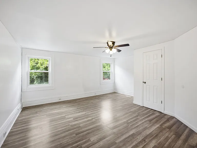 2822 Salisbury St — Photo 15