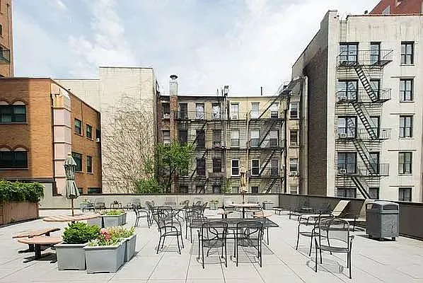 Rented by Mayell LLC | media 8