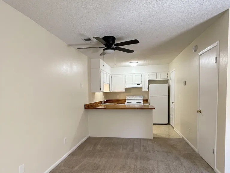 6338 W Fairfield Dr #B — Photo 2