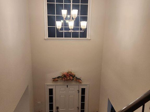 5th image of 16601 Taylerton Ln