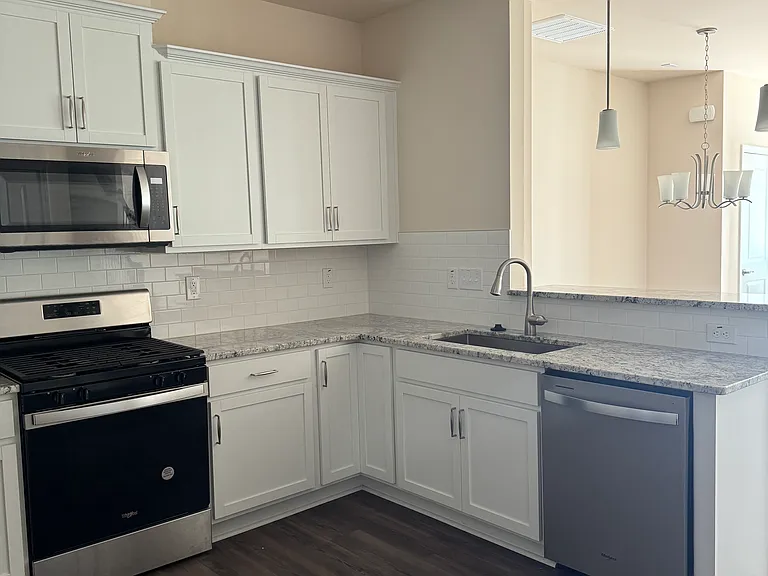 320 Ribbon Rail St — Photo 13