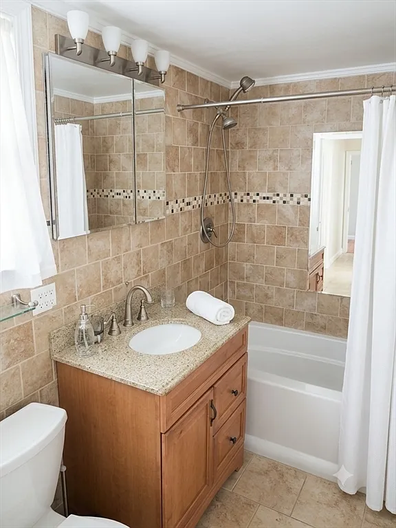 2 bed, 2.5 bath, 989 sqft, $3,200 — Photo 4