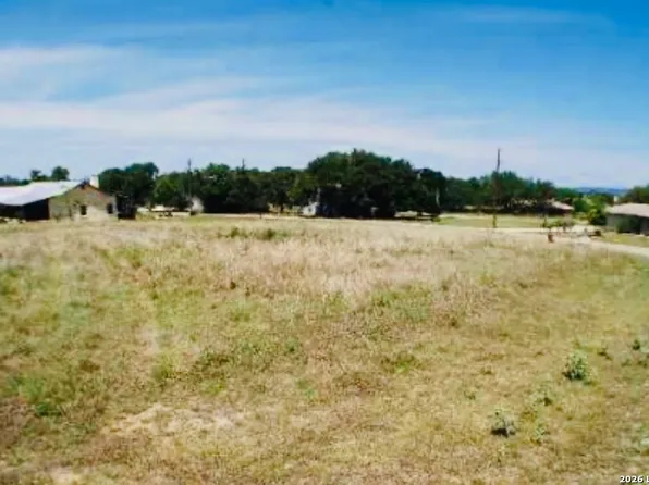 0 Woodview Circle LOT LT34, Bandera, TX 78003