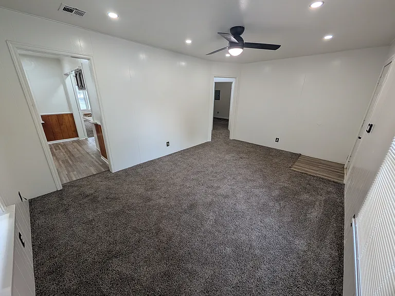 313 E Jacobs Dr #1 — Photo 5