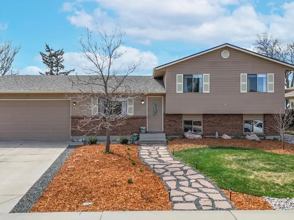 3693 Boulder Dr, Loveland, CO 80538