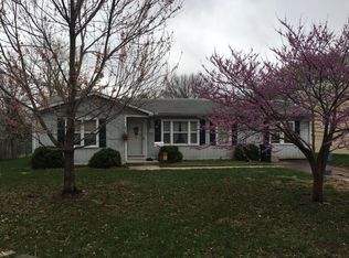 606 SW 13th St, Blue Springs, MO 64015