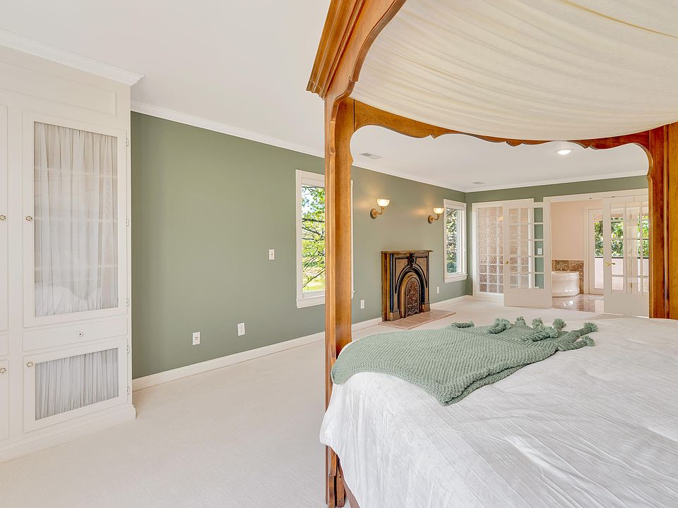 25th image of 1502 Riverview Rd