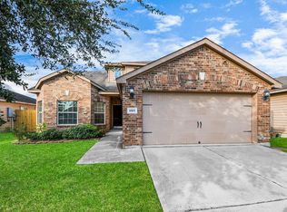 6915 Primrose Rd, Baytown, TX 77521