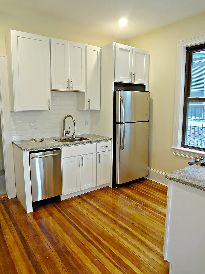 5, 7 Brown Terrace - 5-2F — Photo 4