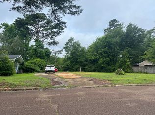 319 Florence St, Columbus, MS 39702