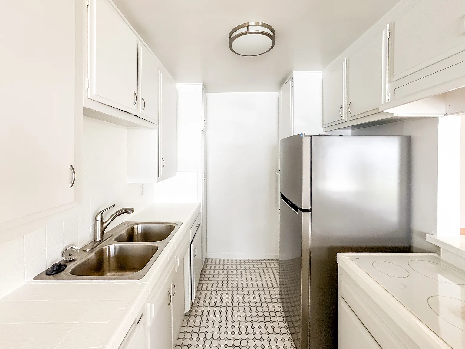 1 bed, 750 sqft, $1,795 — Photo 4
