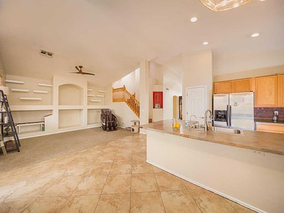 5th image of 6921 W Tacna Dr