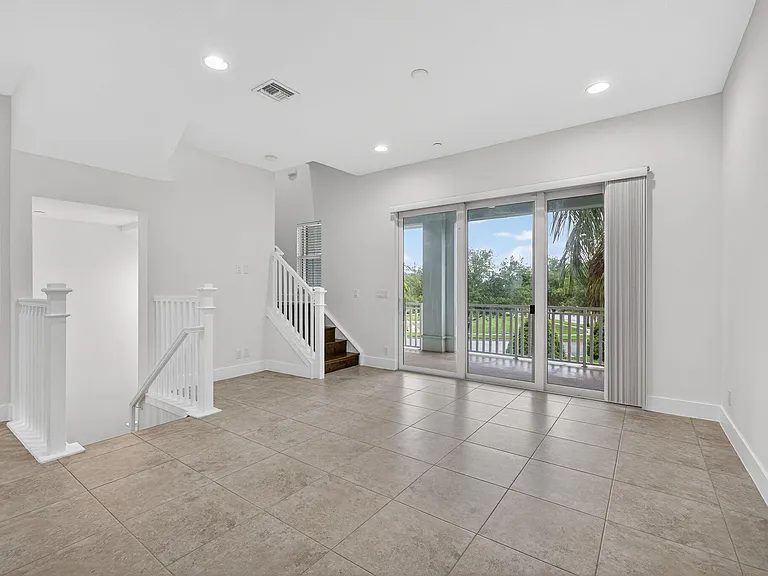 7089 Edison Pl — Photo 12