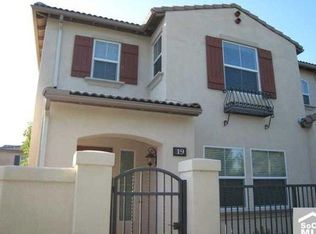 19 Trailing Vine, Irvine, CA 92602