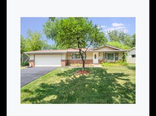 1220 Fairwood Dr, Elgin, IL 60123