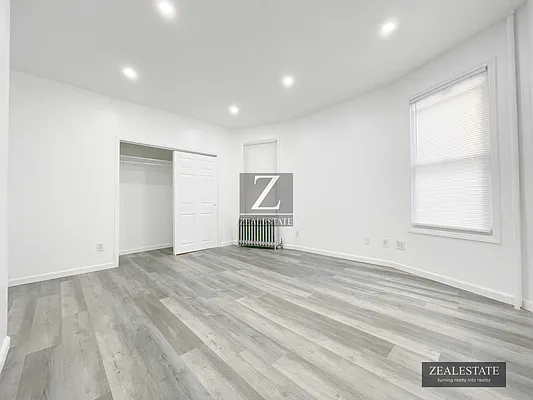 Rented by ZealEstate Group Inc | media 4