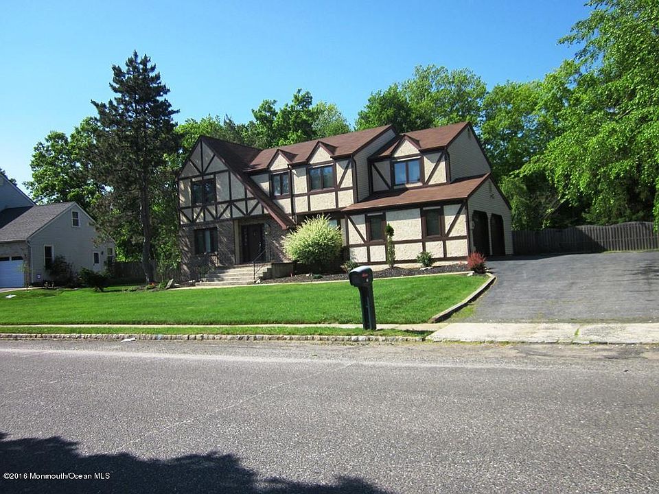 1st image of 43 Manor Dr