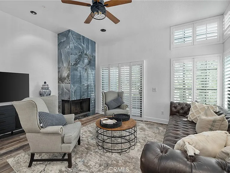 2601 S Broadmoor Dr — Photo 4
