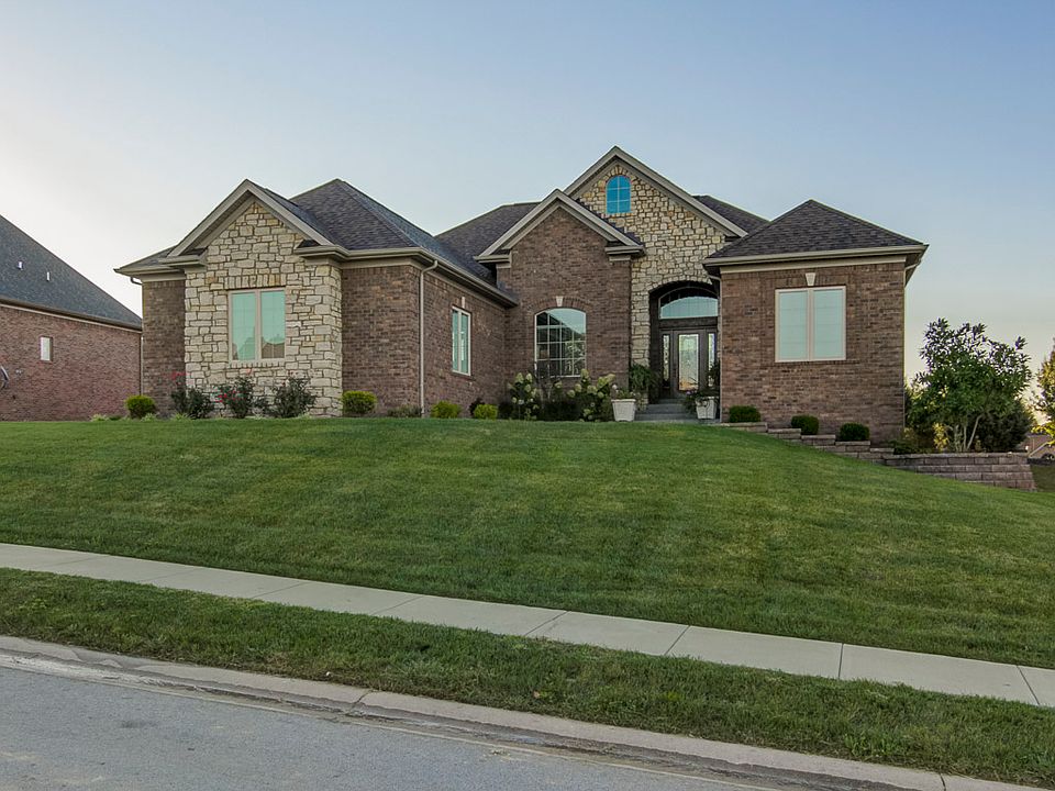 2nd image of 1020 Caiman Ct