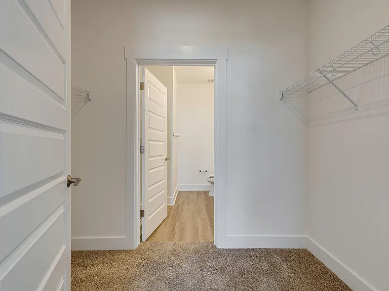 542 Southgate Ave #216 — Photo 19