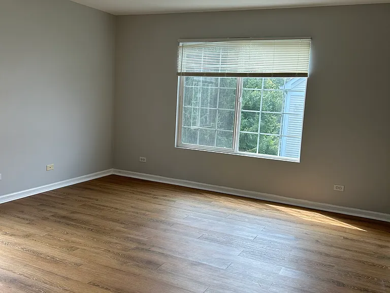150 Enclave Cir #E — Photo 13