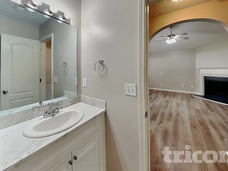 135 Tillman Ct — Photo 13