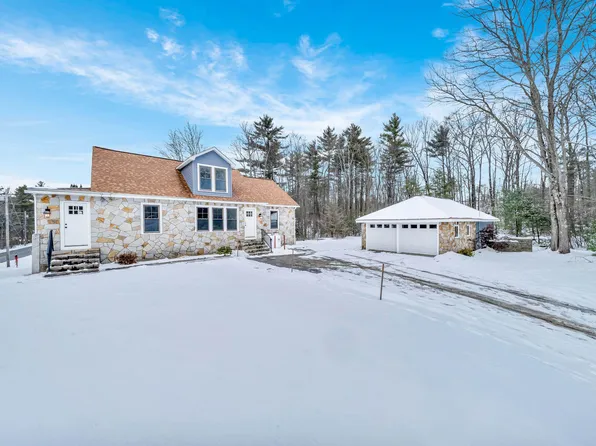 315 Hackett Hill Road, Hooksett, NH 03106