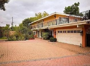 9850 Encino Ave, Northridge, CA 91325