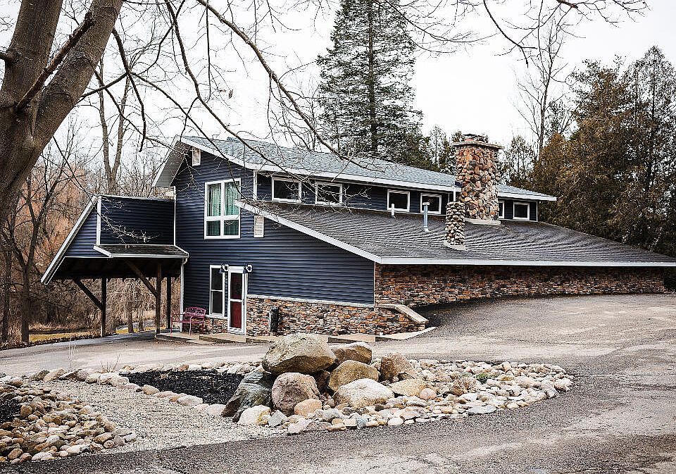10960 N 43rd St, Hickory Corners, MI 49060 Zillow